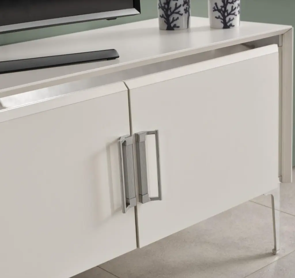 ALYNAS CHROME TV TABLE 200-1.webp