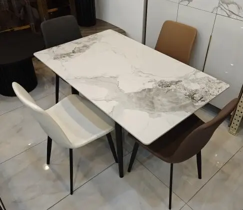 طاولة طعام سيراميك ١٣٠ سم